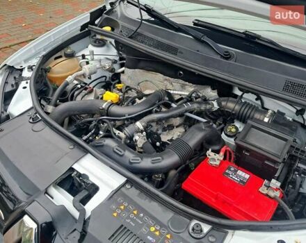 Білий Рено Сандеро, об'ємом двигуна 0.9 л та пробігом 135 тис. км за 8700 $, фото 18 на Automoto.ua