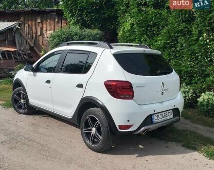 Белый Рено Сандеро, объемом двигателя 1.5 л и пробегом 107 тыс. км за 12000 $, фото 3 на Automoto.ua