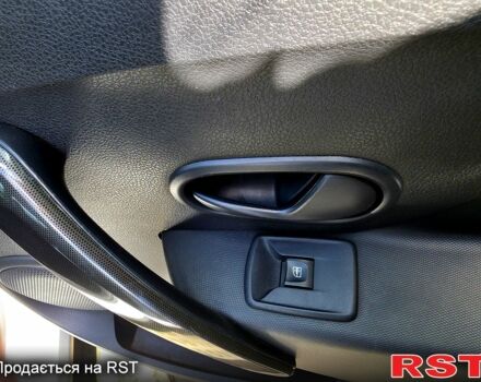 Белый Рено Сандеро, объемом двигателя 1 л и пробегом 57 тыс. км за 9500 $, фото 8 на Automoto.ua