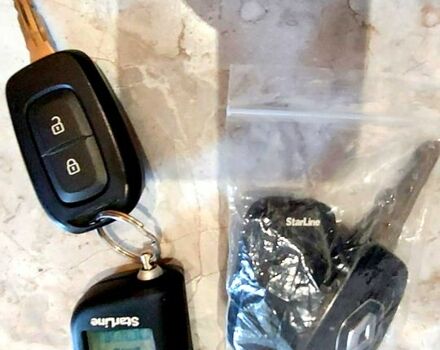 Белый Рено Сандеро, объемом двигателя 1.5 л и пробегом 67 тыс. км за 12500 $, фото 2 на Automoto.ua