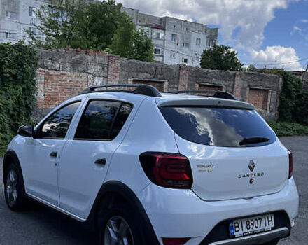 Белый Рено Сандеро, объемом двигателя 1.46 л и пробегом 95 тыс. км за 9799 $, фото 6 на Automoto.ua