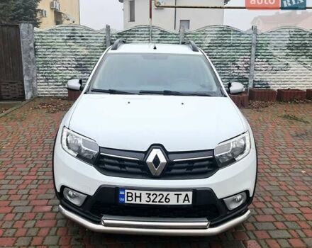 Білий Рено Сандеро, об'ємом двигуна 0.9 л та пробігом 135 тис. км за 8700 $, фото 4 на Automoto.ua