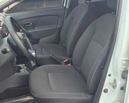 Белый Рено Сандеро, объемом двигателя 1 л и пробегом 70 тыс. км за 7499 $, фото 6 на Automoto.ua