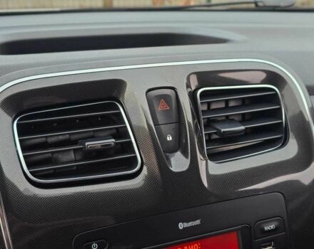 Белый Рено Сандеро, объемом двигателя 1 л и пробегом 70 тыс. км за 7499 $, фото 15 на Automoto.ua