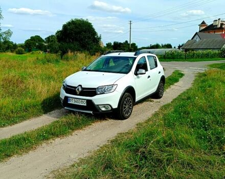 Белый Рено Сандеро, объемом двигателя 1.5 л и пробегом 79 тыс. км за 10510 $, фото 3 на Automoto.ua