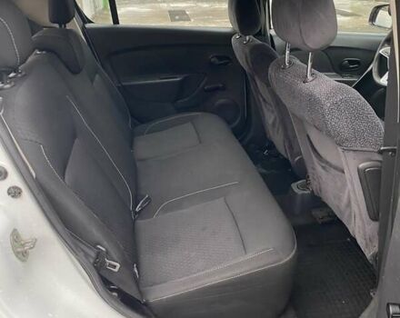 Білий Рено Сандеро, об'ємом двигуна 1.46 л та пробігом 188 тис. км за 7600 $, фото 15 на Automoto.ua