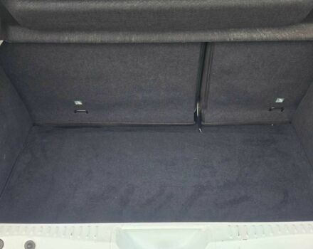 Белый Рено Сандеро, объемом двигателя 1 л и пробегом 70 тыс. км за 7499 $, фото 19 на Automoto.ua