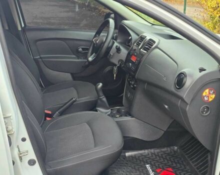 Белый Рено Сандеро, объемом двигателя 1 л и пробегом 70 тыс. км за 7499 $, фото 22 на Automoto.ua