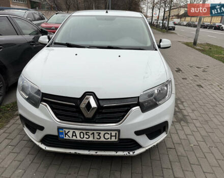 Белый Рено Сандеро, объемом двигателя 1.5 л и пробегом 227 тыс. км за 8800 $, фото 2 на Automoto.ua