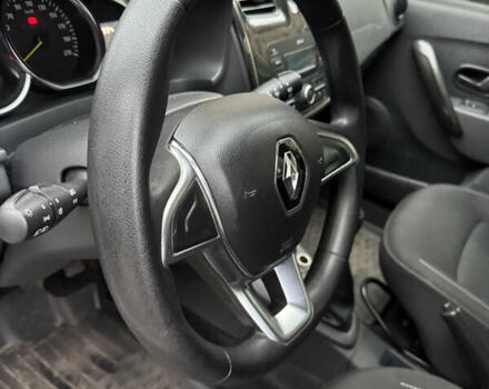 Белый Рено Сандеро, объемом двигателя 1.5 л и пробегом 227 тыс. км за 8800 $, фото 10 на Automoto.ua