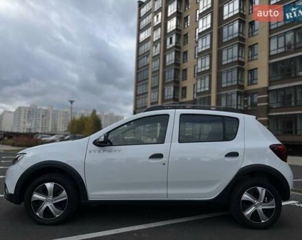 Рено Сандеро 2018 у Чернігові на Automoto.ua Білий Рено Сандеро, об'ємом двигуна 1.5 л та пробігом 174 тис. км за 9950 $, фото 12 на Automoto.ua