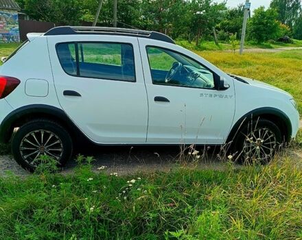 Белый Рено Сандеро, объемом двигателя 1.5 л и пробегом 79 тыс. км за 10510 $, фото 11 на Automoto.ua