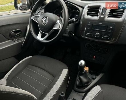 Рено Сандеро 2018 у Чернігові на Automoto.ua Білий Рено Сандеро, об'ємом двигуна 1.5 л та пробігом 174 тис. км за 9950 $, фото 6 на Automoto.ua