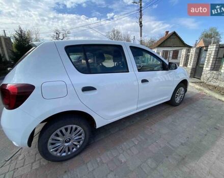 Білий Рено Сандеро, об'ємом двигуна 1 л та пробігом 118 тис. км за 7700 $, фото 2 на Automoto.ua