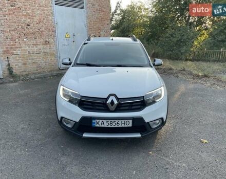 Білий Рено Сандеро, об'ємом двигуна 1.46 л та пробігом 130 тис. км за 8999 $, фото 1 на Automoto.ua