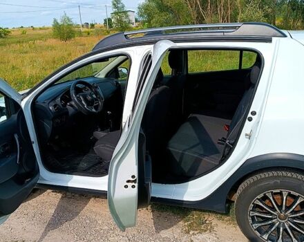 Белый Рено Сандеро, объемом двигателя 1.5 л и пробегом 79 тыс. км за 10510 $, фото 8 на Automoto.ua
