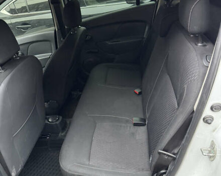 Белый Рено Сандеро, объемом двигателя 1.5 л и пробегом 227 тыс. км за 8800 $, фото 18 на Automoto.ua