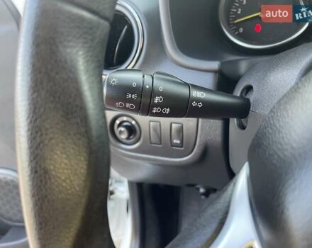 Білий Рено Сандеро, об'ємом двигуна 1.46 л та пробігом 130 тис. км за 8999 $, фото 29 на Automoto.ua