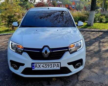 Белый Рено Сандеро, объемом двигателя 0.9 л и пробегом 13 тыс. км за 9870 $, фото 10 на Automoto.ua