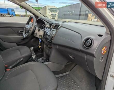 Рено Сандеро 2019 в Виннице на Automoto.ua Белый Рено Сандеро, объемом двигателя 1.46 л и пробегом 137 тыс. км за 8890 $, фото 31 на Automoto.ua