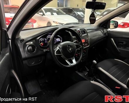 Белый Рено Сандеро, объемом двигателя 1.5 л и пробегом 136 тыс. км за 11000 $, фото 10 на Automoto.ua