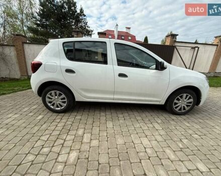 Белый Рено Сандеро, объемом двигателя 1 л и пробегом 60 тыс. км за 8200 $, фото 6 на Automoto.ua
