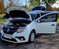 Белый Рено Сандеро, объемом двигателя 0.9 л и пробегом 13 тыс. км за 9870 $, фото 52 на Automoto.ua