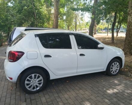 Белый Рено Сандеро, объемом двигателя 1 л и пробегом 13 тыс. км за 10500 $, фото 3 на Automoto.ua