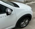 Белый Рено Сандеро, объемом двигателя 0.9 л и пробегом 276 тыс. км за 7500 $, фото 7 на Automoto.ua