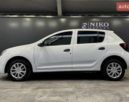 Белый Рено Сандеро, объемом двигателя 1.5 л и пробегом 73 тыс. км за 8500 $, фото 7 на Automoto.ua