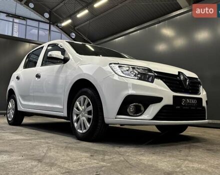 Белый Рено Сандеро, объемом двигателя 1.5 л и пробегом 73 тыс. км за 8500 $, фото 25 на Automoto.ua