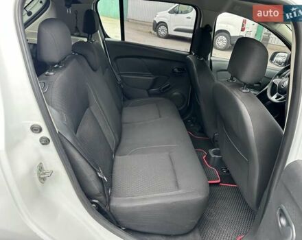 Белый Рено Сандеро, объемом двигателя 1 л и пробегом 168 тыс. км за 6290 $, фото 22 на Automoto.ua