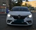 Білий Рено Сандеро, об'ємом двигуна 1 л та пробігом 136 тис. км за 8000 $, фото 1 на Automoto.ua