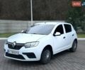 Белый Рено Сандеро, объемом двигателя 1 л и пробегом 135 тыс. км за 8000 $, фото 1 на Automoto.ua