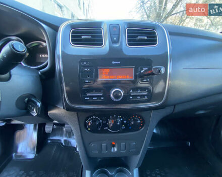 Белый Рено Сандеро, объемом двигателя 1 л и пробегом 51 тыс. км за 8800 $, фото 22 на Automoto.ua