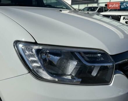 Белый Рено Сандеро, объемом двигателя 0.9 л и пробегом 106 тыс. км за 9300 $, фото 11 на Automoto.ua