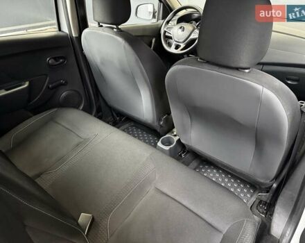 Белый Рено Сандеро, объемом двигателя 1.46 л и пробегом 76 тыс. км за 8900 $, фото 33 на Automoto.ua