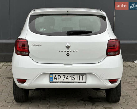 Белый Рено Сандеро, объемом двигателя 1.5 л и пробегом 118 тыс. км за 8900 $, фото 3 на Automoto.ua