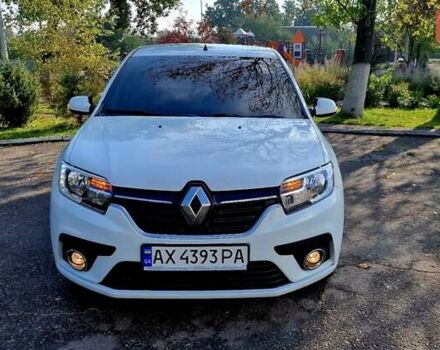 Белый Рено Сандеро, объемом двигателя 0.9 л и пробегом 13 тыс. км за 9870 $, фото 12 на Automoto.ua