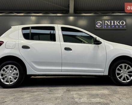 Белый Рено Сандеро, объемом двигателя 1.5 л и пробегом 73 тыс. км за 8500 $, фото 20 на Automoto.ua