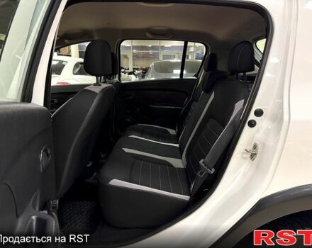 Белый Рено Сандеро, объемом двигателя 1.5 л и пробегом 136 тыс. км за 11000 $, фото 9 на Automoto.ua