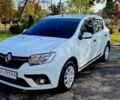Белый Рено Сандеро, объемом двигателя 0.9 л и пробегом 13 тыс. км за 9870 $, фото 3 на Automoto.ua