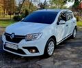 Белый Рено Сандеро, объемом двигателя 0.9 л и пробегом 13 тыс. км за 9870 $, фото 6 на Automoto.ua