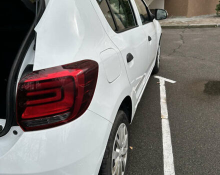 Белый Рено Сандеро, объемом двигателя 0.9 л и пробегом 102 тыс. км за 8800 $, фото 14 на Automoto.ua