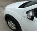 Белый Рено Сандеро, объемом двигателя 0.9 л и пробегом 276 тыс. км за 7500 $, фото 6 на Automoto.ua