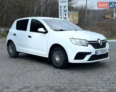 Белый Рено Сандеро, объемом двигателя 1 л и пробегом 135 тыс. км за 8000 $, фото 4 на Automoto.ua