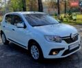 Білий Рено Сандеро, об'ємом двигуна 0.9 л та пробігом 13 тис. км за 9650 $, фото 4 на Automoto.ua