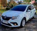 Білий Рено Сандеро, об'ємом двигуна 0.9 л та пробігом 13 тис. км за 9650 $, фото 7 на Automoto.ua