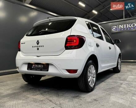 Белый Рено Сандеро, объемом двигателя 1.5 л и пробегом 73 тыс. км за 8500 $, фото 14 на Automoto.ua
