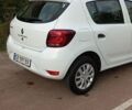 Белый Рено Сандеро, объемом двигателя 1 л и пробегом 32 тыс. км за 8700 $, фото 2 на Automoto.ua